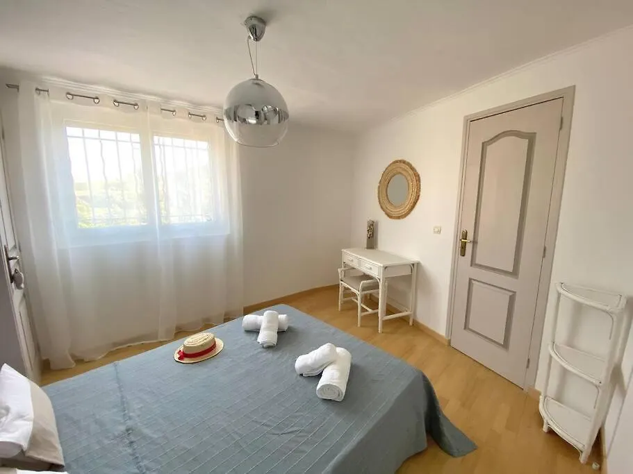 Holiday home A Louer Haut De Villa 4 Pieces A Sainte-Maxime Golfe De St-Tropez France
