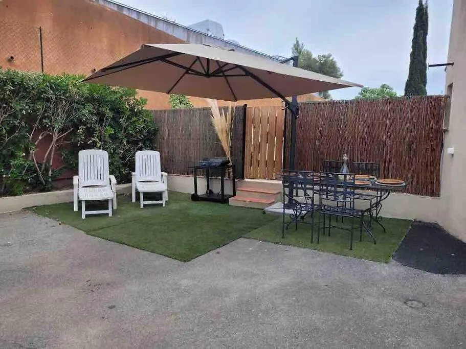 בית נופש A Louer Haut De Villa 4 Pieces A Sainte-Maxime Golfe De St-Tropez צרפת